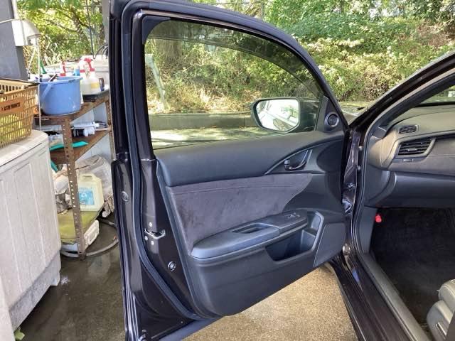 インサイト ＥＸ・ブラックスタイル　純正ナビ　フルセグ　リアカメラ　ＡＡＣ　クルーズコントロール　キーレス　ＬＥＤライト　Ｐセンサー　サイドエアバッグ　ＶＳＡ　シートヒータ　エアバッグ　スマートキー　ＡＢＳ　ドライブレコーダー　ＵＳＢ（36枚目）