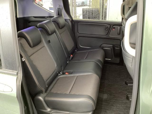 フリード+ハイブリッド ハイブリッド・クロスターホンダセンシング 純正メモリーナビ 両側電動スライドドア バックカメラ ETC 地デジフルセグ 両側電動ドア LEDヘッドライト スマートキー 横滑り防止装置 クルーズコントロール ウォークスルー 整備記録簿 USB(17枚目)