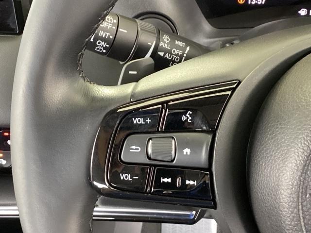 ヴェゼル e:HEVZ 純正メモリーナビ ドラレコ リアカメラ 衝突回避支援ブレーキ機能 スマキ Pトランク フルオートエアコン Dレコ エアバッグ 両席エアバック Rカメ 記録簿付 パワーウィンドウ LEDランプ ソナー(40枚目)