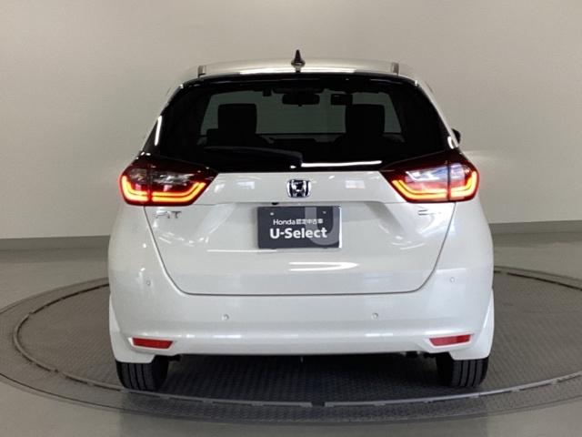 フィット e:HEVホーム 試乗車 メモリーナビ ETC ドラレコ 前後誤発進抑制機能 助手席エアバッグ 運転席エアバッグ アイドリングストップ 禁煙 LEDライト USB接続 バックカメラ ABS サイドエアバッグ DVD再生(10枚目)