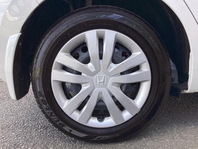 フィット e:HEVホーム 試乗車 メモリーナビ ETC ドラレコ 前後誤発進抑制機能 助手席エアバッグ 運転席エアバッグ アイドリングストップ 禁煙 LEDライト USB接続 バックカメラ ABS サイドエアバッグ DVD再生(22枚目)