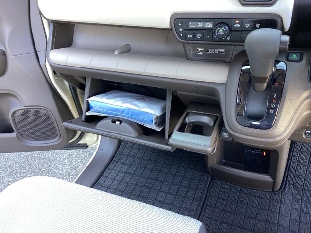 N-WGN Lホンダセンシング 純正メモリーナビ ドラレコ リアカメラ ETC装備 Bモニタ 誤発進抑制 LEDランプ シートヒータ オートライト DVD フルセグ 横滑り防止機能 USBポート パーキングセンサー キーフリー(39枚目)