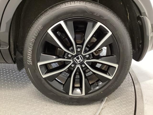 ヴェゼル ｅ：ＨＥＶＺ　純正メモリーナビ　ドラレコ　リアカメラ　衝突回避支援ブレーキ機能　スマキ　Ｐトランク　フルオートエアコン　Ｄレコ　エアバッグ　両席エアバック　Ｒカメ　記録簿付　パワーウィンドウ　ＬＥＤランプ　ソナー（21枚目）