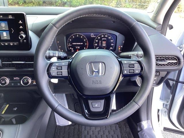 ＺＲ－Ｖ Ｚ　純正メモリナビ　本革パワーシート　ＥＴＣ　Ｄレコ　盗難防止システム　インテリキー　カーテンエアバック　地デジ　ＶＳＡ　Ｂカメラ　クルコン　ＵＳＢ　エアコン　ターボ　本革シ－ト　クリアランスソナー（14枚目）