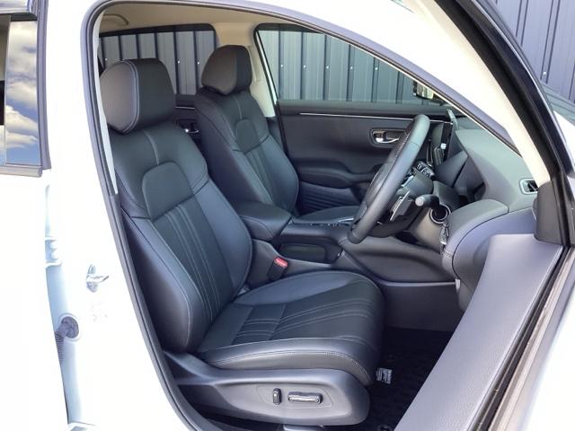 ＺＲ－Ｖ Ｚ　純正メモリナビ　本革パワーシート　ＥＴＣ　Ｄレコ　盗難防止システム　インテリキー　カーテンエアバック　地デジ　ＶＳＡ　Ｂカメラ　クルコン　ＵＳＢ　エアコン　ターボ　本革シ－ト　クリアランスソナー（16枚目）