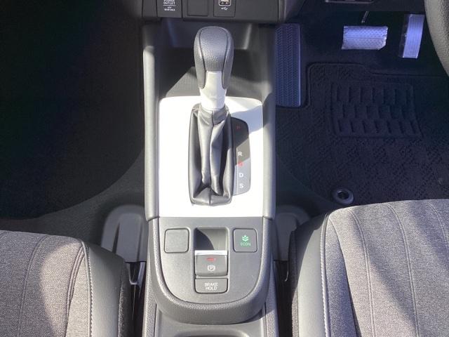 フィット ホーム メモリーナビ ETC リアカメラ 記録簿 衝突軽減 USB接続 AAC 横滑り防止機能 サイドエアバック LEDライト クルーズコントロール パワーウィンドウ スマキー 禁煙車 DVD ナビTV(14枚目)