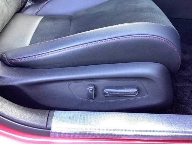 シビック e:HEV メモリーナビ ドラレコ リアカメラ 盗難防止システム クリアランスソナー オートクルーズコントロール 地デジフルセグ 後カメラ USBポート パワーステアリング パワーシート LEDライト エアコン(24枚目)