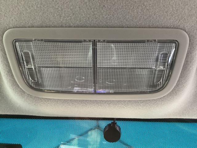 フィット １３Ｇ・Ｆパッケージ　メモリーナビ　ＥＴＣ　イモビ　スマ－トキ－　記録簿有り　ＶＳＡ　助手席エアバッグ　オートエアコン　エアバック　ＰＳ　キ－フリ－　１セグ　ＰＷ　ＡＢＳ　ＴＶナビ　アイドリングＳＴＯＰ（25枚目）