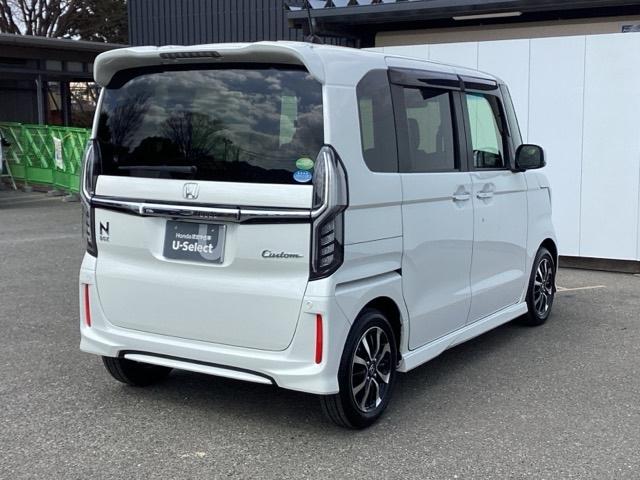 N-BOXカスタム G・Lホンダセンシング 地デジTV 整備記録簿 助手席エアバッグ キーレス アイドリングST セキュリティーアラーム スマ-トキ- リアカメラ ナビTV ETC 前車追従機能 サイドエアバッグ DVD(8枚目)