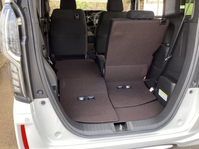 N-BOXカスタム G・Lホンダセンシング 地デジTV 整備記録簿 助手席エアバッグ キーレス アイドリングST セキュリティーアラーム スマ-トキ- リアカメラ ナビTV ETC 前車追従機能 サイドエアバッグ DVD(29枚目)