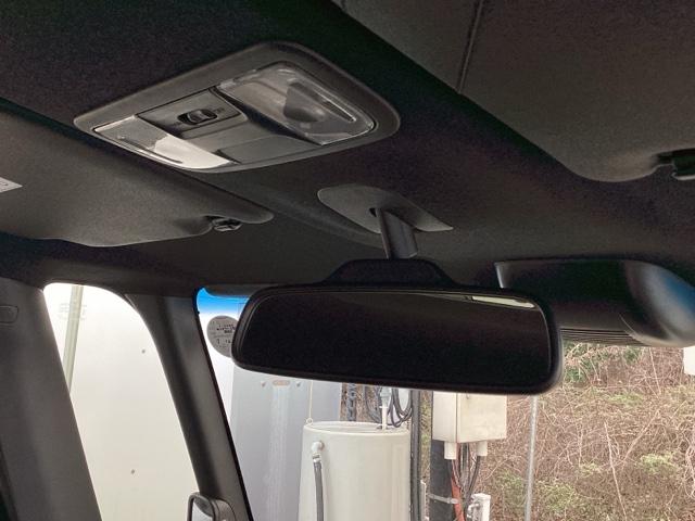 N-BOXカスタム G・Lホンダセンシング 地デジTV 整備記録簿 助手席エアバッグ キーレス アイドリングST セキュリティーアラーム スマ-トキ- リアカメラ ナビTV ETC 前車追従機能 サイドエアバッグ DVD(36枚目)