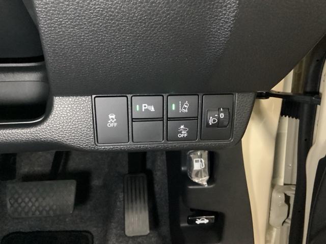 Ｎ－ＯＮＥ オリジナル　試乗車　メモリーナビ　ＥＴＣ　ドラレコ　追突被害軽減ブレーキ　禁煙　オートクルーズコントロール　サイドエアバック　クリアランスソナー　ナビ＆ＴＶ　ＬＥＤライト　ＵＳＢ　ＷＡＢ　Ｂカメラ　セキュリティ（14枚目）