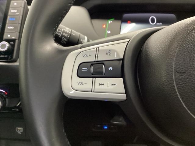 フィット e:HEVホーム 試乗車 メモリーナビ ドラレコ ETC 前後誤発進抑制機能 クリソナ 助手席エアバッグ 運転席エアバッグ アイドリングストップ 禁煙 LEDライト USB接続 バックカメラ ABS サイドエアバッグ(28枚目)