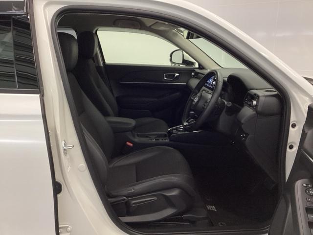 ヴェゼル ｅ：ＨＥＶＺ　試乗車　メモリーナビ　ドラレコ　ＥＴＣ　衝突回避支援ブレーキ機能　スマキ　Ｐトランク　フルオートエアコン　Ｄレコ　エアバッグ　両席エアバック　Ｒカメ　パワーウィンドウ　ＬＥＤランプ　ソナー　クルーズＣ（16枚目）