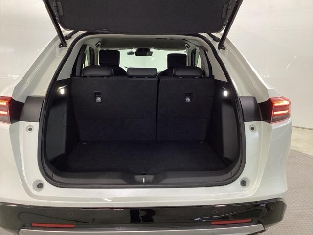 ヴェゼル ｅ：ＨＥＶＺ　試乗車　メモリーナビ　ドラレコ　ＥＴＣ　衝突回避支援ブレーキ機能　スマキ　Ｐトランク　フルオートエアコン　Ｄレコ　エアバッグ　両席エアバック　Ｒカメ　パワーウィンドウ　ＬＥＤランプ　ソナー　クルーズＣ（22枚目）