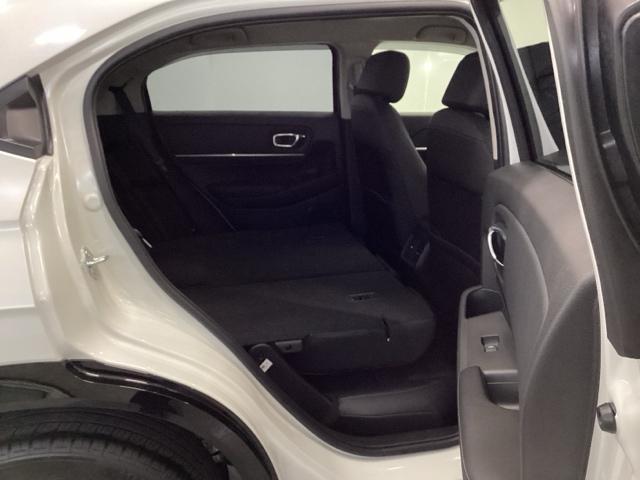 ヴェゼル ｅ：ＨＥＶＺ　試乗車　メモリーナビ　ドラレコ　ＥＴＣ　衝突回避支援ブレーキ機能　スマキ　Ｐトランク　フルオートエアコン　Ｄレコ　エアバッグ　両席エアバック　Ｒカメ　パワーウィンドウ　ＬＥＤランプ　ソナー　クルーズＣ（25枚目）