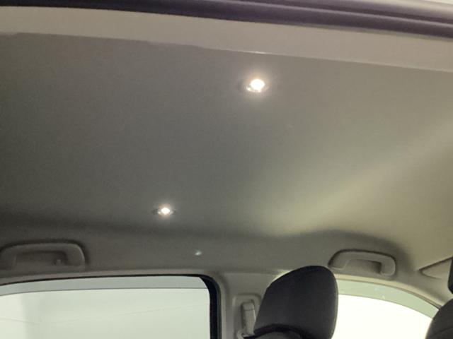 ヴェゼル ｅ：ＨＥＶＺ　試乗車　メモリーナビ　ドラレコ　ＥＴＣ　衝突回避支援ブレーキ機能　スマキ　Ｐトランク　フルオートエアコン　Ｄレコ　エアバッグ　両席エアバック　Ｒカメ　パワーウィンドウ　ＬＥＤランプ　ソナー　クルーズＣ（31枚目）