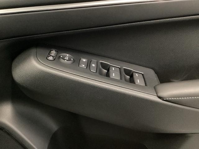 ヴェゼル ｅ：ＨＥＶＺ　試乗車　メモリーナビ　ドラレコ　ＥＴＣ　衝突回避支援ブレーキ機能　スマキ　Ｐトランク　フルオートエアコン　Ｄレコ　エアバッグ　両席エアバック　Ｒカメ　パワーウィンドウ　ＬＥＤランプ　ソナー　クルーズＣ（36枚目）