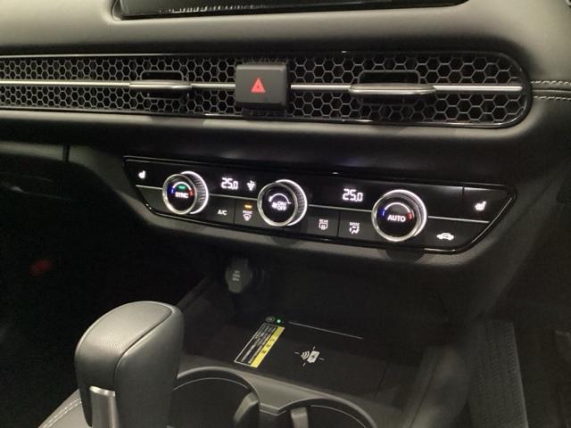 ZR-V Z ドラレコ ナビ Rカメラ ブルートゥース 盗難防止システム インテリキー カーテンエアバック 地デジ VSA クルコン USB エアコン ターボ 本革シ-ト クリアランスソナー LEDヘッドライト(16枚目)