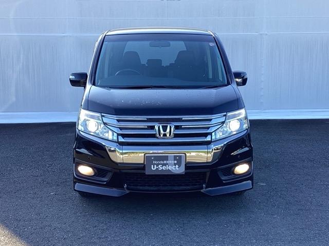 ステップワゴンスパーダ Ｚクールスピリット　メモリーナビ　リアカメラ　ＥＴＣ　バックカメ　ダブルエアコン　キーフリー　ナビＴＶ　横滑防止　フルオートエアコン　パワーウインドウ　Ａクルーズ　三列シート　運転席エアバック　パワステ　ＡＢＳ　エアロ（7枚目）