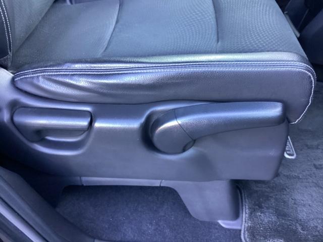 ステップワゴンスパーダ Ｚクールスピリット　メモリーナビ　リアカメラ　ＥＴＣ　バックカメ　ダブルエアコン　キーフリー　ナビＴＶ　横滑防止　フルオートエアコン　パワーウインドウ　Ａクルーズ　三列シート　運転席エアバック　パワステ　ＡＢＳ　エアロ（24枚目）