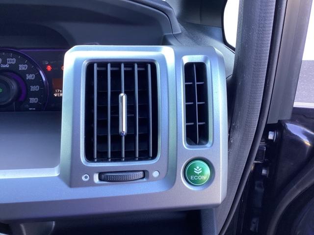 ステップワゴンスパーダ Ｚクールスピリット　メモリーナビ　リアカメラ　ＥＴＣ　バックカメ　ダブルエアコン　キーフリー　ナビＴＶ　横滑防止　フルオートエアコン　パワーウインドウ　Ａクルーズ　三列シート　運転席エアバック　パワステ　ＡＢＳ　エアロ（29枚目）