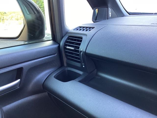 ステップワゴンスパーダ Ｚクールスピリット　メモリーナビ　リアカメラ　ＥＴＣ　バックカメ　ダブルエアコン　キーフリー　ナビＴＶ　横滑防止　フルオートエアコン　パワーウインドウ　Ａクルーズ　三列シート　運転席エアバック　パワステ　ＡＢＳ　エアロ（30枚目）