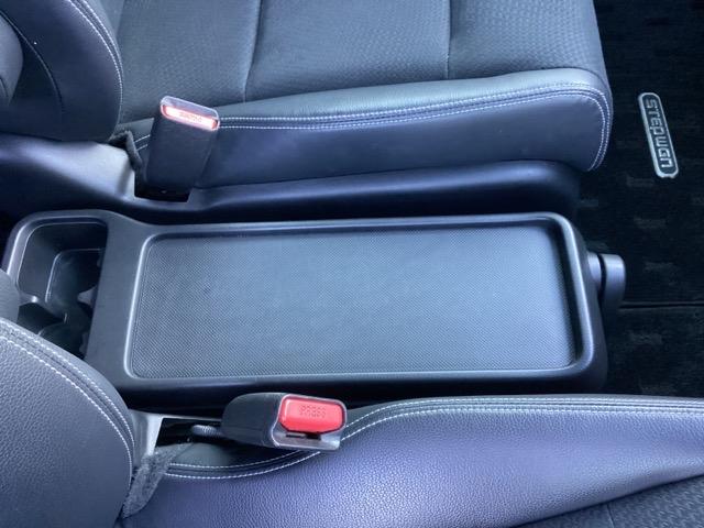 ステップワゴンスパーダ Ｚクールスピリット　メモリーナビ　リアカメラ　ＥＴＣ　バックカメ　ダブルエアコン　キーフリー　ナビＴＶ　横滑防止　フルオートエアコン　パワーウインドウ　Ａクルーズ　三列シート　運転席エアバック　パワステ　ＡＢＳ　エアロ（33枚目）