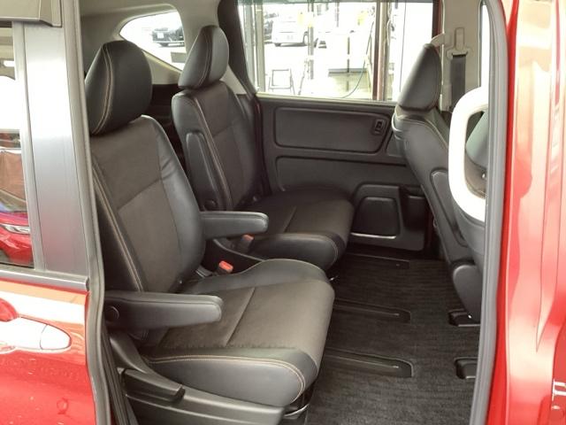 フリードハイブリッド ハイブリッド・クロスターホンダセンシング　純正メモリーナビ　両側電動スライドドア　両側Ｐスライドドア　ＵＳＢ　オートクルーズコントロール　記録簿　ＤＶＤ再生可能　ＬＥＤライト　ＡＢＳ　盗難防止　スマ－トキ－　ＶＳＡ　ウォークスルー　フルセグ（17枚目）