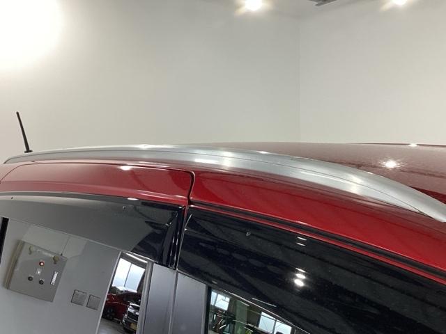 フリードハイブリッド ハイブリッド・クロスターホンダセンシング　純正メモリーナビ　両側電動スライドドア　両側Ｐスライドドア　ＵＳＢ　オートクルーズコントロール　記録簿　ＤＶＤ再生可能　ＬＥＤライト　ＡＢＳ　盗難防止　スマ－トキ－　ＶＳＡ　ウォークスルー　フルセグ（35枚目）