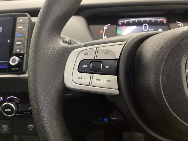 フィット ホーム 純正ナビ フルセグ リアカメラ 衝突軽減 ソナー USB接続 AAC 横滑り防止機能 サイドエアバック オートライト LEDライト クルーズコントロール パワーウィンドウ スマキー DVD ドラレコ(15枚目)