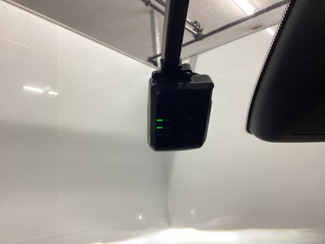 フィット ホーム 純正ナビ フルセグ リアカメラ 衝突軽減 ソナー USB接続 AAC 横滑り防止機能 サイドエアバック オートライト LEDライト クルーズコントロール パワーウィンドウ スマキー DVD ドラレコ(21枚目)