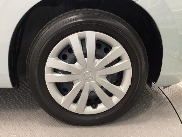 フィット ホーム 純正ナビ フルセグ リアカメラ 衝突軽減 ソナー USB接続 AAC 横滑り防止機能 サイドエアバック オートライト LEDライト クルーズコントロール パワーウィンドウ スマキー DVD ドラレコ(23枚目)