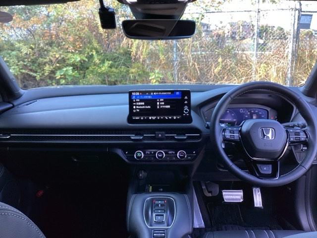 ZR-V e:HEVZ特別仕様車ブラックスタイル ナビ BOSEプレミアムサウンドシステム アラウンドビューモニター LEDヘッドランプ スマ-トキ- クルコン ETC車載器 電動シート オートライト ドライブレコーダー シートヒーター 本革シート(3枚目)