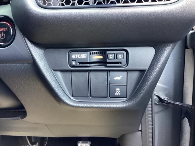 ZR-V e:HEVZ特別仕様車ブラックスタイル ナビ BOSEプレミアムサウンドシステム アラウンドビューモニター LEDヘッドランプ スマ-トキ- クルコン ETC車載器 電動シート オートライト ドライブレコーダー シートヒーター 本革シート(16枚目)