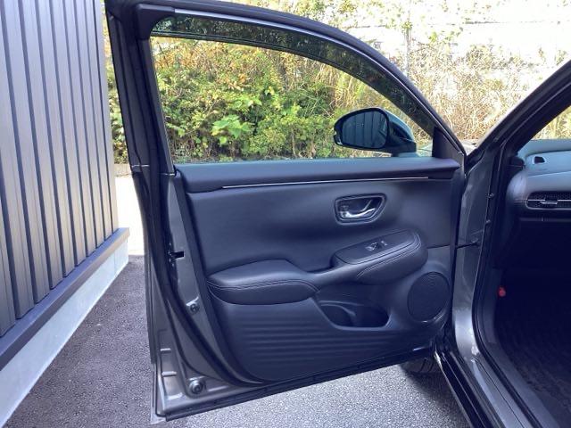 ZR-V e:HEVZ特別仕様車ブラックスタイル ナビ BOSEプレミアムサウンドシステム アラウンドビューモニター LEDヘッドランプ スマ-トキ- クルコン ETC車載器 電動シート オートライト ドライブレコーダー シートヒーター 本革シート(37枚目)