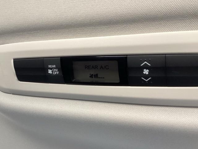 オデッセイハイブリッド ハイブリッドアブソルート・ホンダセンシング　純正メモリーナビ　パワーシート　ＥＴＣ　サイドカーテンエアバック　リアカメラ　Ｐシート　フルオートエアコン　ＡＢＳ　キーレス　ＶＳＡ　Ｗエアバッグ　ＬＥＤライト　３列シート　パワーウィンドウ　ナビＴＶ（57枚目）