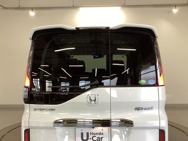 ステップワゴンスパーダ スパーダ・クールスピリットホンダセンシング　純正ナビ　フルセグ　リア席モニター　サイドエアバック　スマートキ　左右電動スライドドア　バックモニタ　地ＴＶ　ナビ＆ＴＶ　助手席エアバッグ　ＡＡＣ　横滑り防止機能　ターボ車　シートヒータ　ＡＢＳ（34枚目）