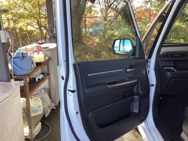 ステップワゴンスパーダ スパーダ・クールスピリットホンダセンシング　純正ナビ　フルセグ　リア席モニター　サイドエアバック　スマートキ　左右電動スライドドア　バックモニタ　地ＴＶ　ナビ＆ＴＶ　助手席エアバッグ　ＡＡＣ　横滑り防止機能　ターボ車　シートヒータ　ＡＢＳ（39枚目）