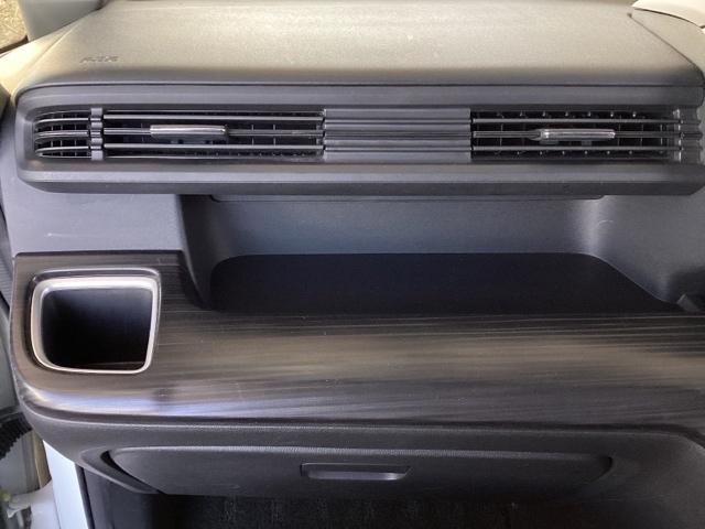 ステップワゴンスパーダ スパーダ・クールスピリットホンダセンシング　純正ナビ　フルセグ　リア席モニター　サイドエアバック　スマートキ　左右電動スライドドア　バックモニタ　地ＴＶ　ナビ＆ＴＶ　助手席エアバッグ　ＡＡＣ　横滑り防止機能　ターボ車　シートヒータ　ＡＢＳ（45枚目）