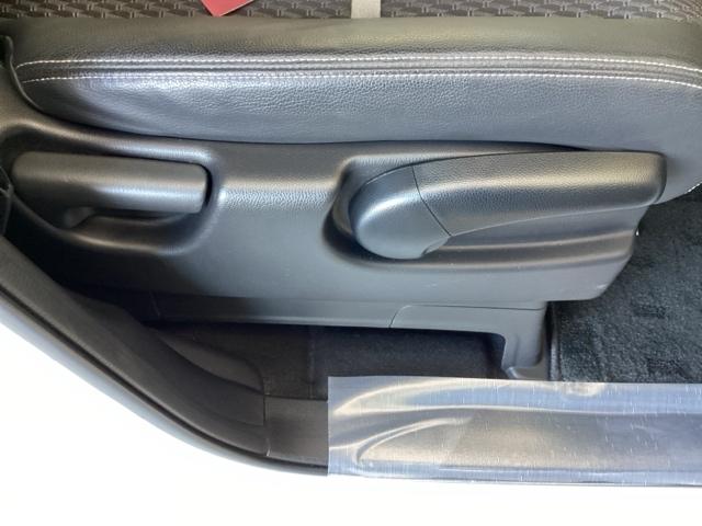 ステップワゴンスパーダ スパーダ・クールスピリットホンダセンシング　純正ナビ　フルセグ　リア席モニター　サイドエアバック　スマートキ　左右電動スライドドア　バックモニタ　地ＴＶ　ナビ＆ＴＶ　助手席エアバッグ　ＡＡＣ　横滑り防止機能　ターボ車　シートヒータ　ＡＢＳ（53枚目）