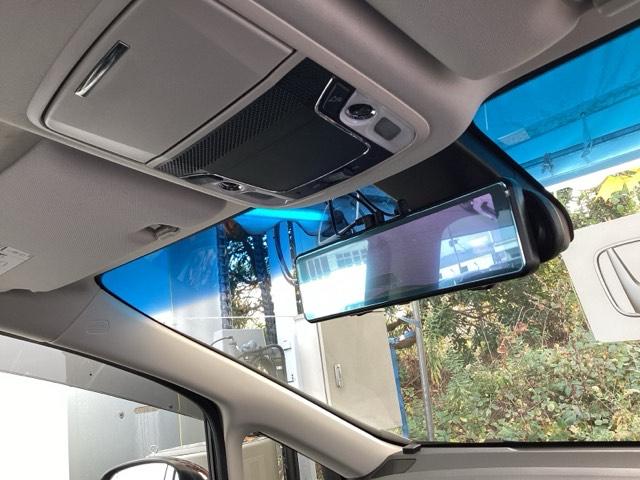 オデッセイ アブソルート・ホンダセンシング　オーディオレス　両側電動スライドドア　ＬＥＤヘッドランプ　ｉストップ　キーフリー　バックモニター　Ｐシート　オートクルーズコントロール　ウォークスルー　サイドエアバッグ　オートエアコン　横滑り防止装置（10枚目）