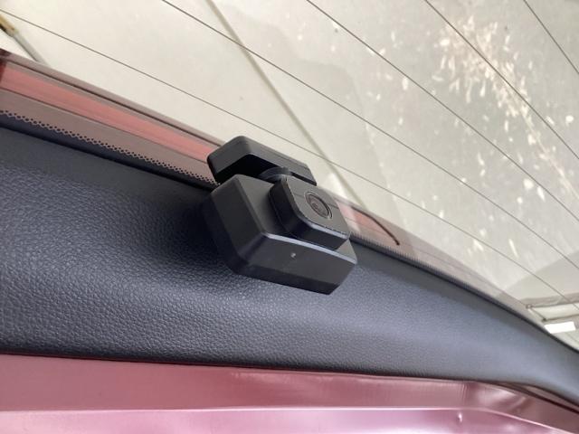 オデッセイ アブソルート・ホンダセンシング　オーディオレス　両側電動スライドドア　ＬＥＤヘッドランプ　ｉストップ　キーフリー　バックモニター　Ｐシート　オートクルーズコントロール　ウォークスルー　サイドエアバッグ　オートエアコン　横滑り防止装置（63枚目）