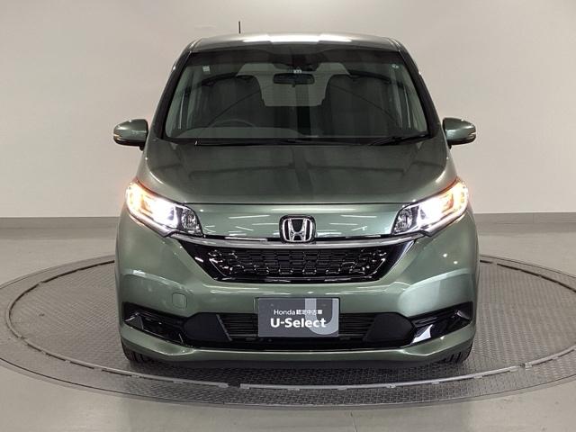 フリード Ｇ　純正ナビ　フルセグ　リアカメラ　Ａクルーズ　３列シート　ＬＥＤヘッドライト　パワーウインドウ　Ｒカメラ　イモビ　ＶＳＡ　ＵＳＢ　エアコン　エアバッグ　スマートキー　ＥＣＯＮモード　シ－トヒ－タ－（6枚目）