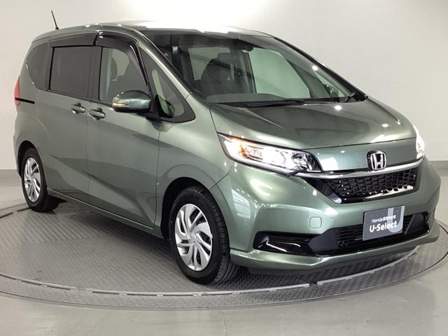 フリード Ｇ　純正ナビ　フルセグ　リアカメラ　Ａクルーズ　３列シート　ＬＥＤヘッドライト　パワーウインドウ　Ｒカメラ　イモビ　ＶＳＡ　ＵＳＢ　エアコン　エアバッグ　スマートキー　ＥＣＯＮモード　シ－トヒ－タ－（7枚目）