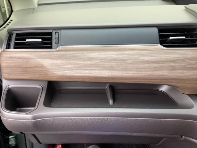 フリード Ｇ　純正ナビ　フルセグ　リアカメラ　Ａクルーズ　３列シート　ＬＥＤヘッドライト　パワーウインドウ　Ｒカメラ　イモビ　ＶＳＡ　ＵＳＢ　エアコン　エアバッグ　スマートキー　ＥＣＯＮモード　シ－トヒ－タ－（42枚目）