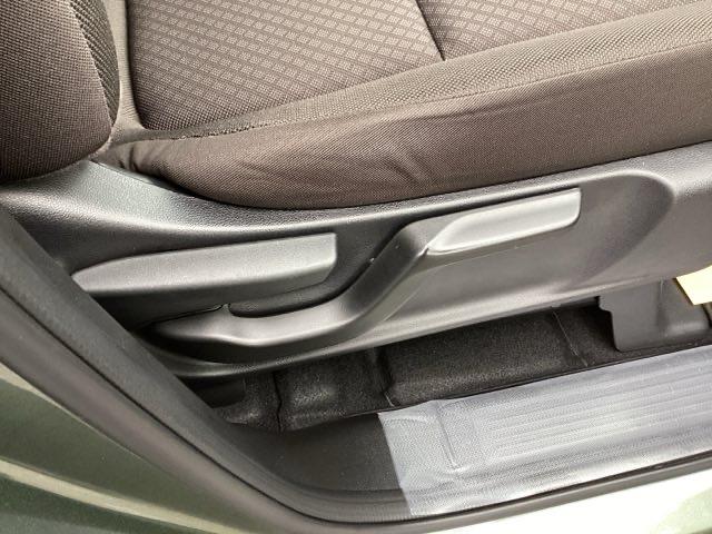 フリード Ｇ　純正ナビ　フルセグ　リアカメラ　Ａクルーズ　３列シート　ＬＥＤヘッドライト　パワーウインドウ　Ｒカメラ　イモビ　ＶＳＡ　ＵＳＢ　エアコン　エアバッグ　スマートキー　ＥＣＯＮモード　シ－トヒ－タ－（49枚目）