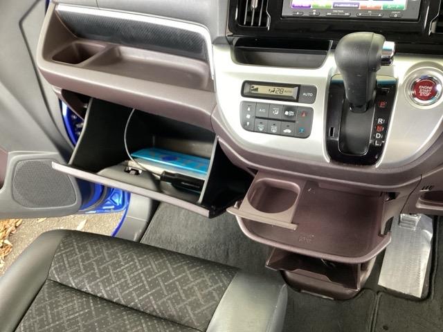 Ｎ－ＷＧＮカスタム Ｇ・ＬパッケージＳＳクールパッケージ　純正メモリーナビ　リアカメラ　整備記録簿　ＥＣＯＮ　Ｒカメラ　ＤＶＤ再生　ＶＳＡ　スマートキー　オートエアコン　オートクルーズ（41枚目）