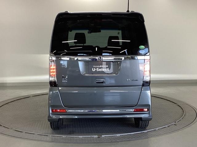 Ｎ－ＢＯＸカスタム Ｇ・ターボＬパッケージ　純正ナビ　フルセグ　リアカメラ　ＡＵＴＯエアコン　ナビＴＶ　地デジテレビ　Ｂカメ　サイドカーテンエアバック　盗難警報装置　横滑防止装置　ＰＳ　ＰＷ　ターボエンジン　運転席エアバッグ　ＥＴＣ付き　ＡＢＳ（9枚目）