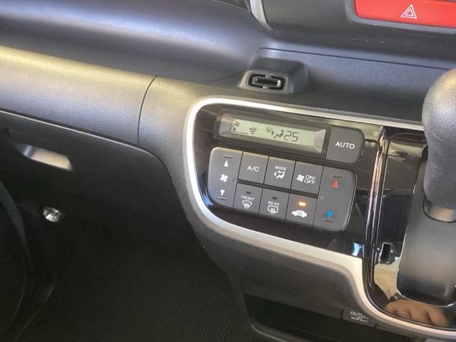 Ｎ－ＢＯＸカスタム Ｇ・ターボＬパッケージ　純正ナビ　フルセグ　リアカメラ　ＡＵＴＯエアコン　ナビＴＶ　地デジテレビ　Ｂカメ　サイドカーテンエアバック　盗難警報装置　横滑防止装置　ＰＳ　ＰＷ　ターボエンジン　運転席エアバッグ　ＥＴＣ付き　ＡＢＳ（13枚目）